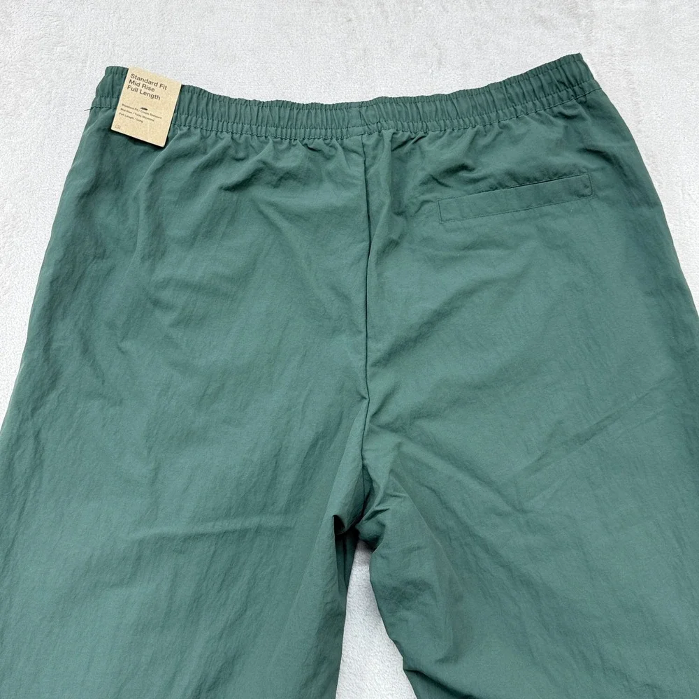 Nike Woven Track Pants Mens XL Green Bungee Cuff Nylon Sportswear FQ3588-338
